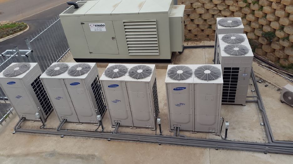 AirconsOnRoof